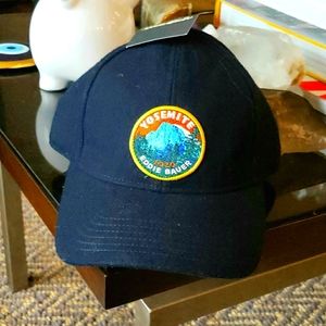 Eddie Bauer hat